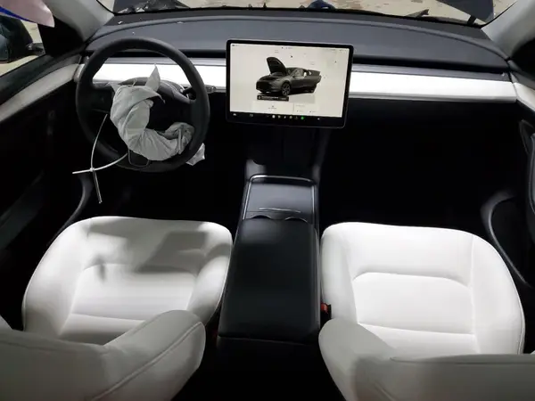 7SAYGDEE5SF251744 2025 TESLA MODEL Y - Image 8