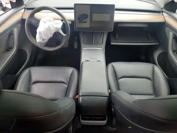 7SAYGDEE5SF256460 2025 TESLA MODEL Y - Image 8