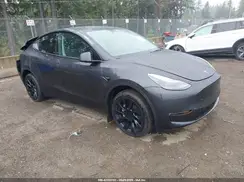 7SAYGDEE5SF262744 2025 TESLA MODEL Y