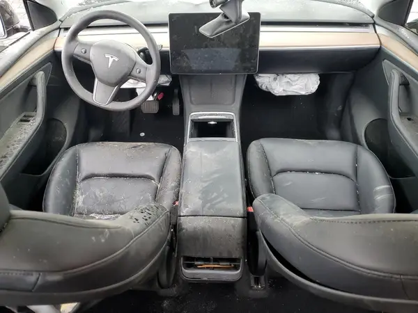 7SAYGDEE5SF264882 2025 TESLA MODEL Y - Image 8
