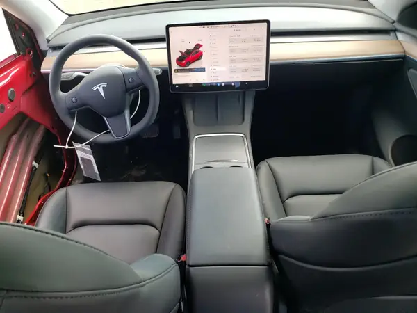 7SAYGDEE5SF265479 2025 TESLA MODEL Y - Image 8