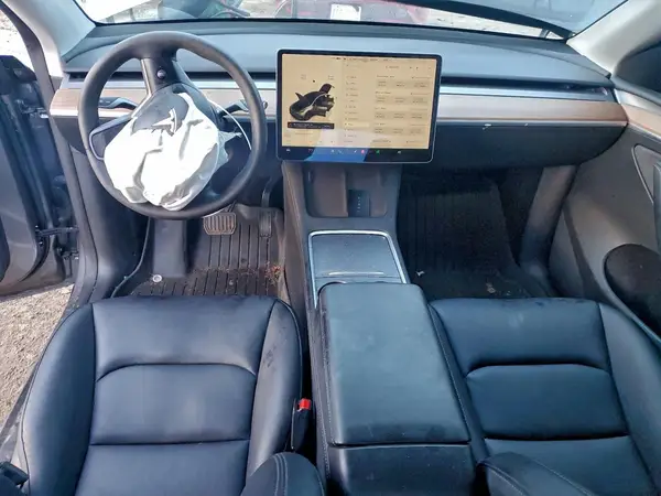 7SAYGDEE5SF283397 2025 TESLA MODEL Y - Image 8