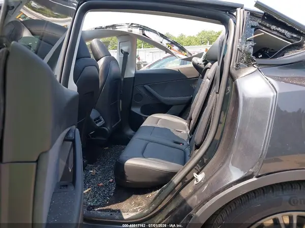 7SAYGDEE5SF284744 2025 TESLA MODEL Y - Image 8