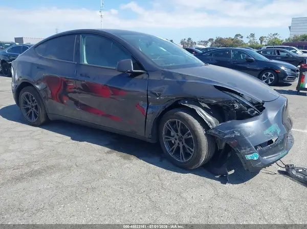 7SAYGDEE5SF285425 2025 TESLA MODEL Y - Image 1