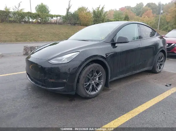 7SAYGDEE5SF293900 2025 TESLA MODEL Y - Image 2