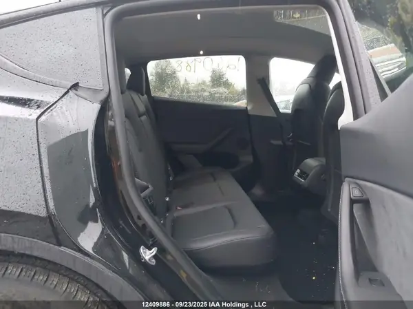 7SAYGDEE5SF293900 2025 TESLA MODEL Y - Image 8