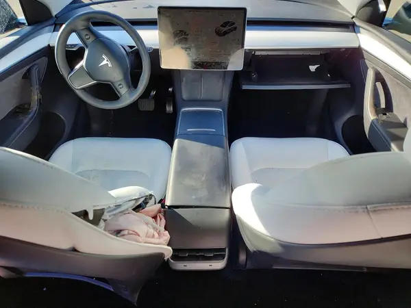 7SAYGDEE5SF297199 2025 TESLA MODEL Y - Image 8