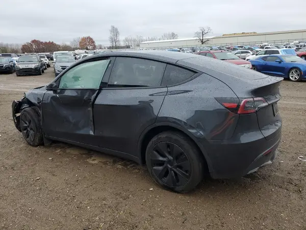 7SAYGDEE5SF298479 2025 TESLA MODEL Y - Image 2