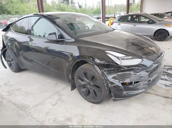 7SAYGDEE5SF300358 2025 TESLA MODEL Y - Image 1