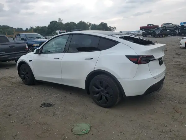 7SAYGDEE5SF306967 2025 TESLA MODEL Y - Image 2