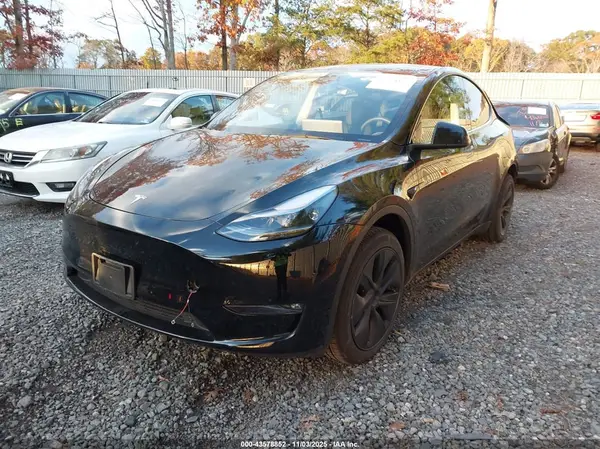 7SAYGDEE5SF307925 2025 TESLA MODEL Y - Image 2