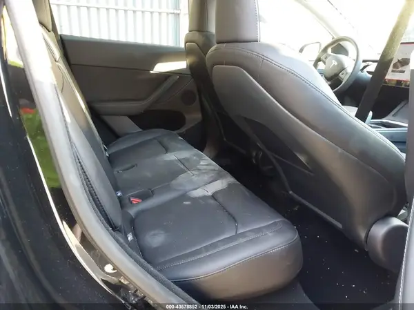 7SAYGDEE5SF307925 2025 TESLA MODEL Y - Image 8