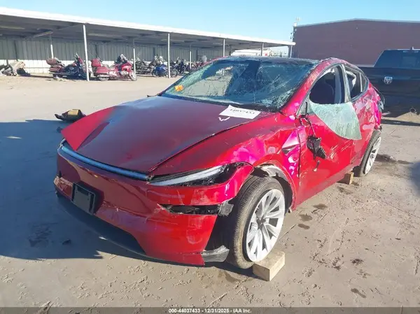 7SAYGDEE5TA380985 2026 TESLA MODEL Y - Image 2