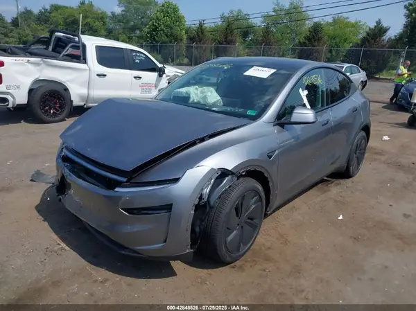 7SAYGDEE5TA389475 2026 TESLA MODEL Y - Image 2