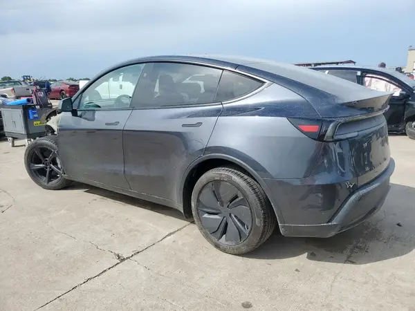 7SAYGDEE5TA391582 2026 TESLA MODEL Y - Image 2