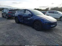 7SAYGDEE5TA395132 2026 TESLA MODEL Y