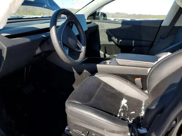7SAYGDEE5TA409529 2026 TESLA MODEL Y - Image 8