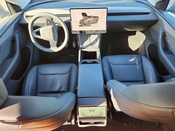 7SAYGDEE5TA411491 2026 TESLA MODEL Y - Image 8