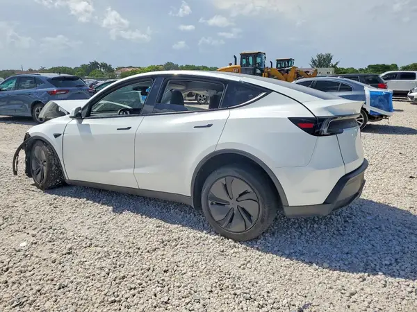 7SAYGDEE5TA414097 2026 TESLA MODEL Y - Image 2