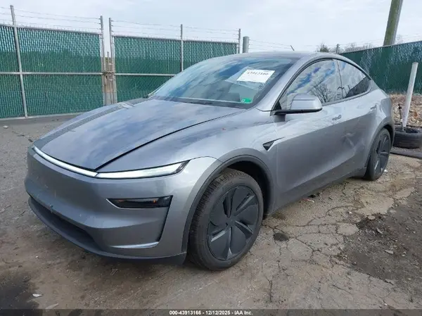 7SAYGDEE5TA414312 2026 TESLA MODEL Y - Image 2