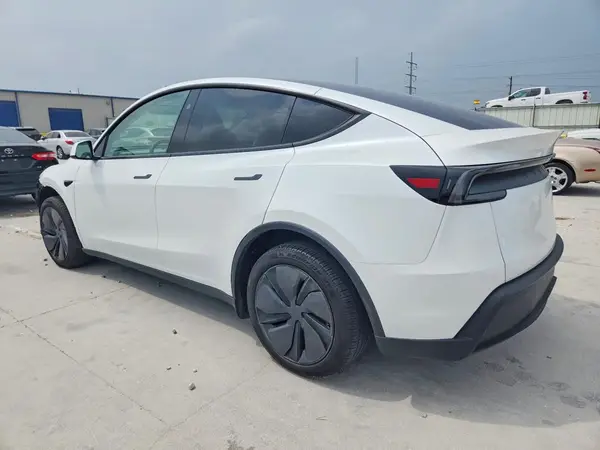 7SAYGDEE5TA439985 2026 TESLA MODEL Y - Image 2