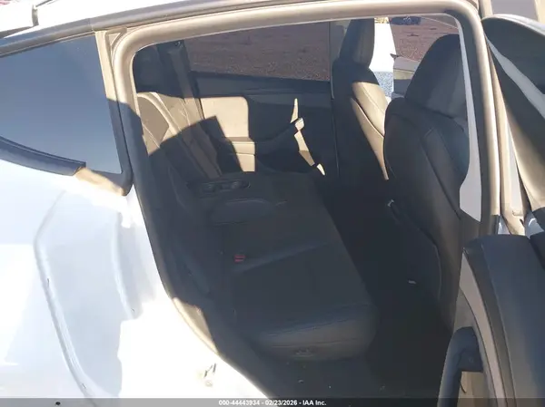 7SAYGDEE5TA441994 2026 TESLA MODEL Y - Image 8