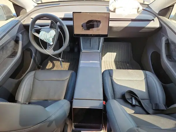 7SAYGDEE5TA477569 2026 TESLA MODEL Y - Image 8