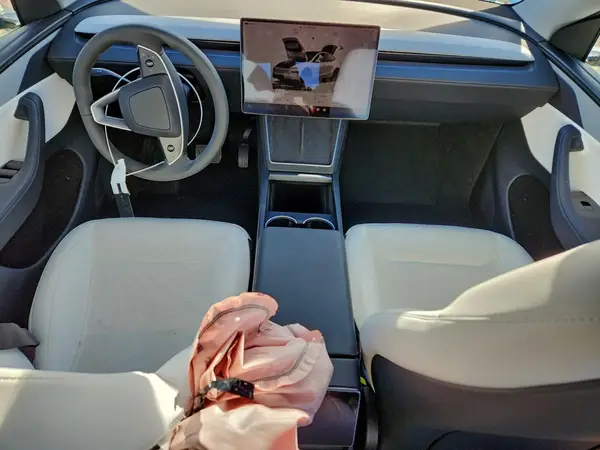 7SAYGDEE5TA478950 2026 TESLA MODEL Y - Image 8