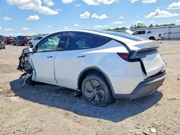 7SAYGDEE5TA635022 2026 TESLA MODEL Y - Image 2