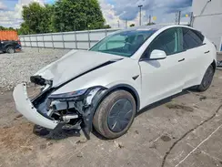 7SAYGDEE5TA648594 2026 TESLA MODEL Y