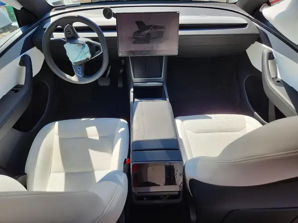 7SAYGDEE5TA674872 2026 TESLA MODEL Y - Image 8