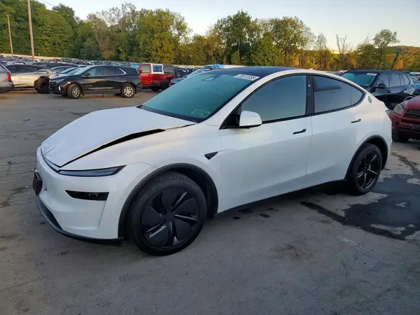 7SAYGDEE5TA731667 2026 TESLA MODEL Y - Image 1