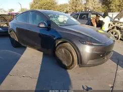 7SAYGDEE5TA736464 2026 TESLA MODEL Y