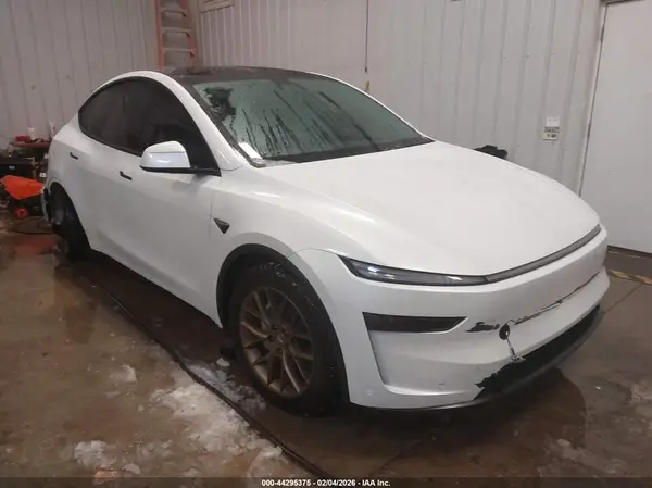 7SAYGDEE5TF323155 2026 TESLA MODEL Y - Image 1