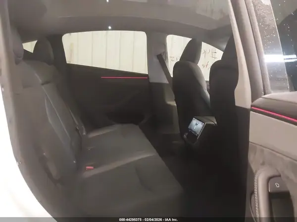 7SAYGDEE5TF323155 2026 TESLA MODEL Y - Image 8