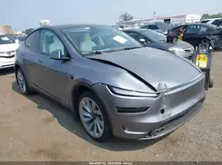 7SAYGDEE5TF325116 2026 TESLA MODEL Y