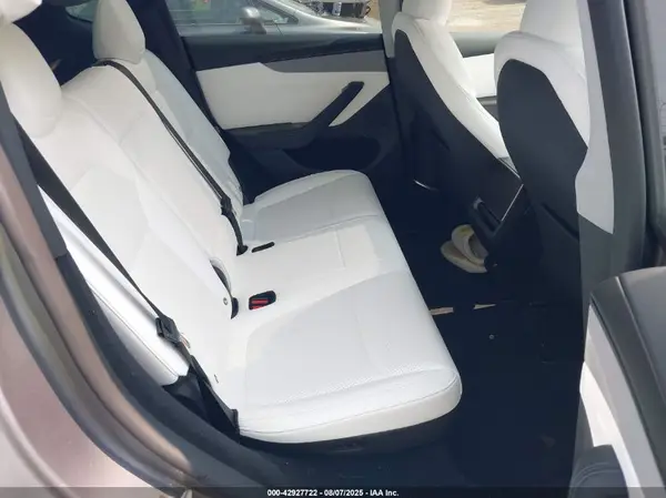 7SAYGDEE5TF325116 2026 TESLA MODEL Y - Image 8