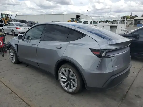 7SAYGDEE5TF328842 2026 TESLA MODEL Y - Image 2