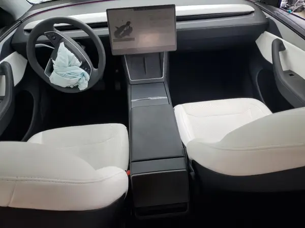 7SAYGDEE5TF328842 2026 TESLA MODEL Y - Image 8