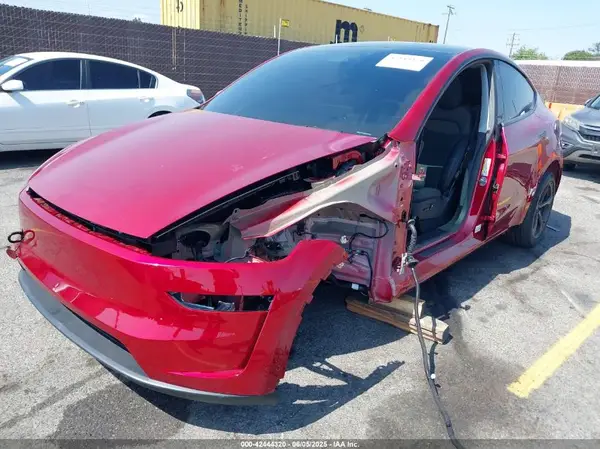 7SAYGDEE5TF329828 2026 TESLA MODEL Y - Image 2