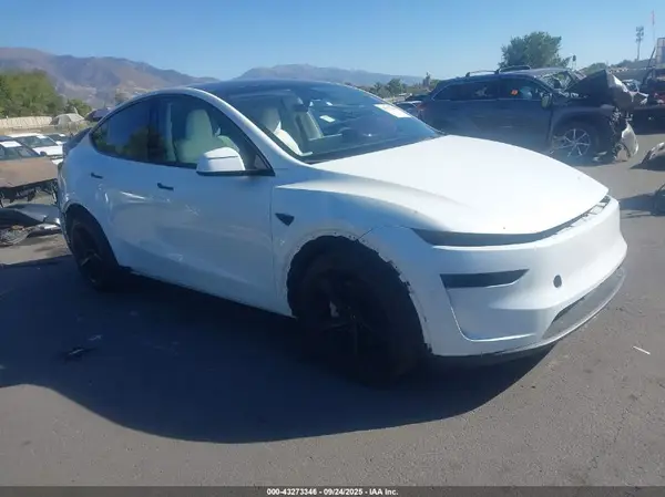 7SAYGDEE5TF348024 2026 TESLA MODEL Y - Image 1