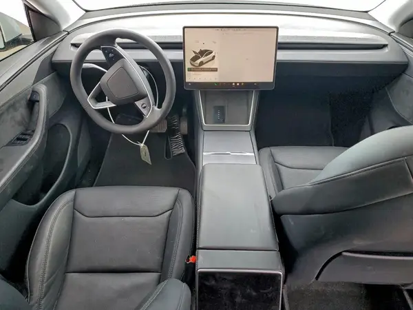 7SAYGDEE5TF349755 2026 TESLA MODEL Y - Image 8