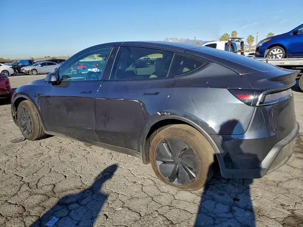 7SAYGDEE5TF357466 2026 TESLA MODEL Y - Image 2