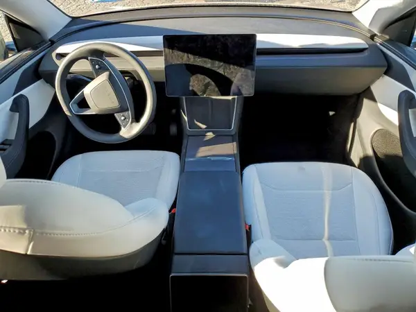 7SAYGDEE5TF357466 2026 TESLA MODEL Y - Image 8