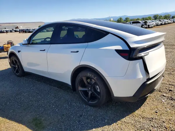 7SAYGDEE5TF359623 2026 TESLA MODEL Y - Image 2