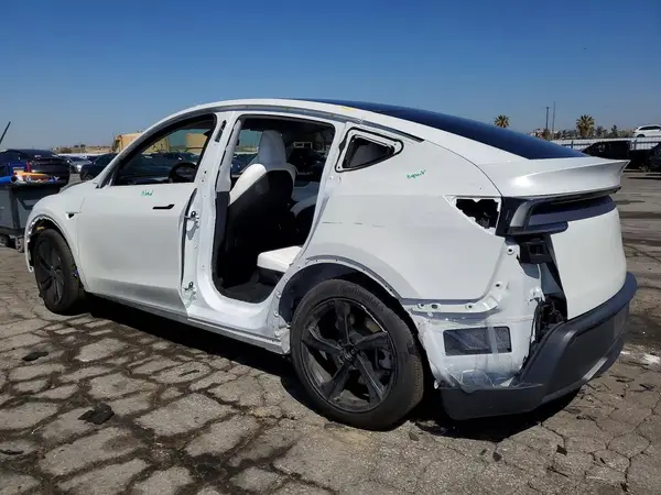 7SAYGDEE5TF364370 2026 TESLA MODEL Y - Image 2