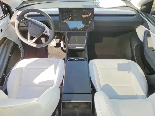 7SAYGDEE5TF364370 2026 TESLA MODEL Y - Image 8