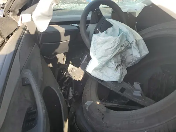 7SAYGDEE5TF366779 2026 TESLA MODEL Y - Image 8
