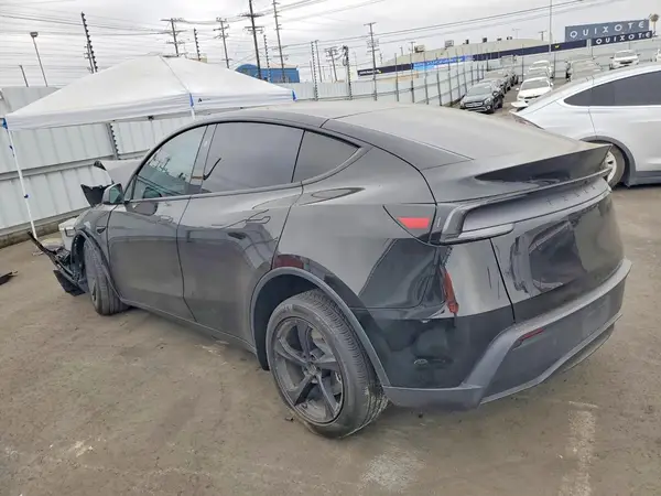 7SAYGDEE5TF373098 2026 TESLA MODEL Y - Image 2