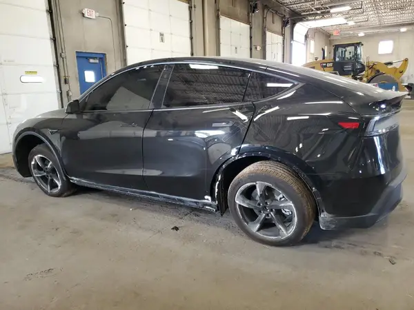 7SAYGDEE5TF396185 2026 TESLA MODEL Y - Image 2